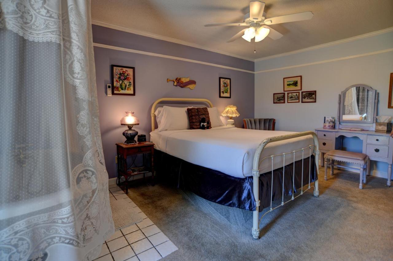 Blue Mountain Mist Country Inn Sevierville Bagian luar foto