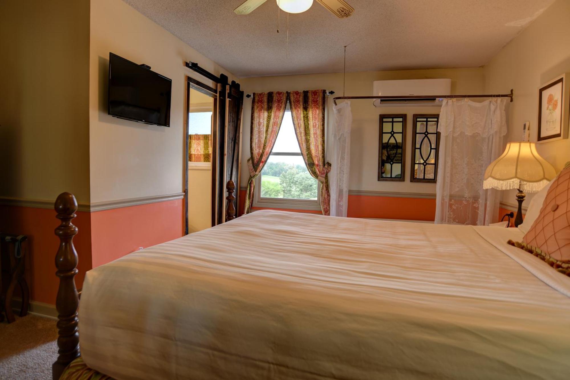 Blue Mountain Mist Country Inn Sevierville Ruang foto