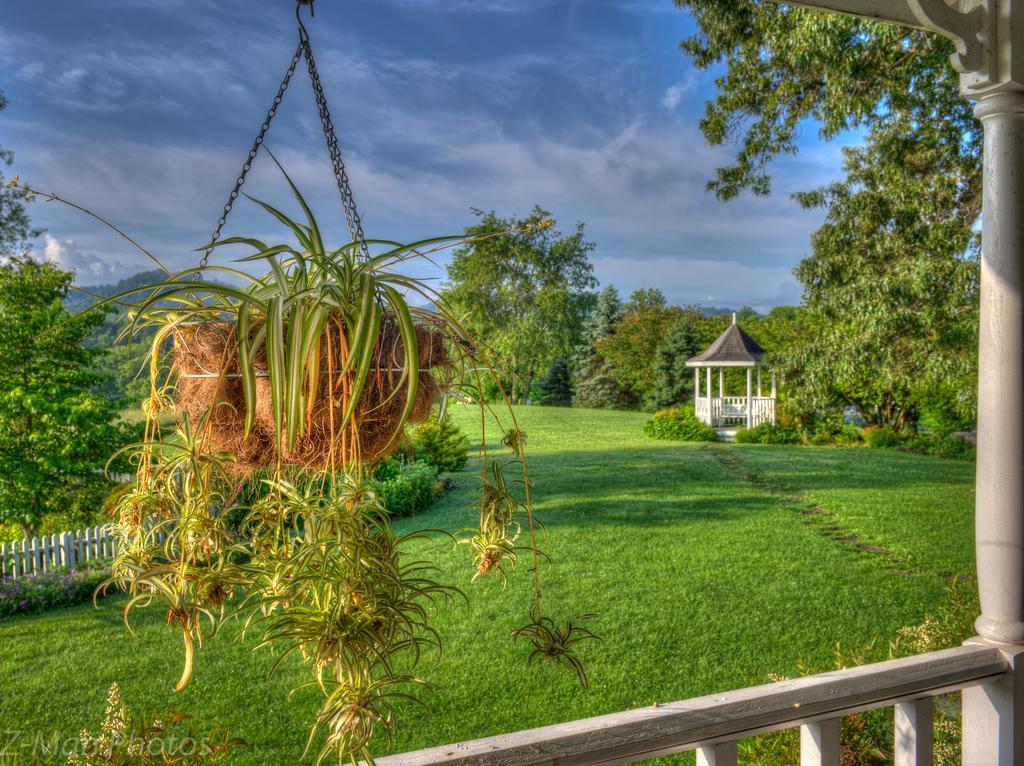 Blue Mountain Mist Country Inn Sevierville Bagian luar foto
